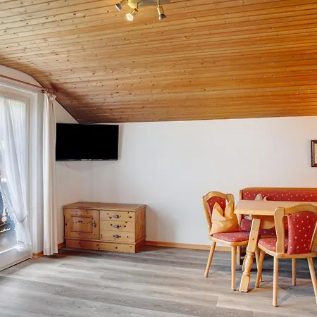 Apartamento Und Fewos Anton 2 *